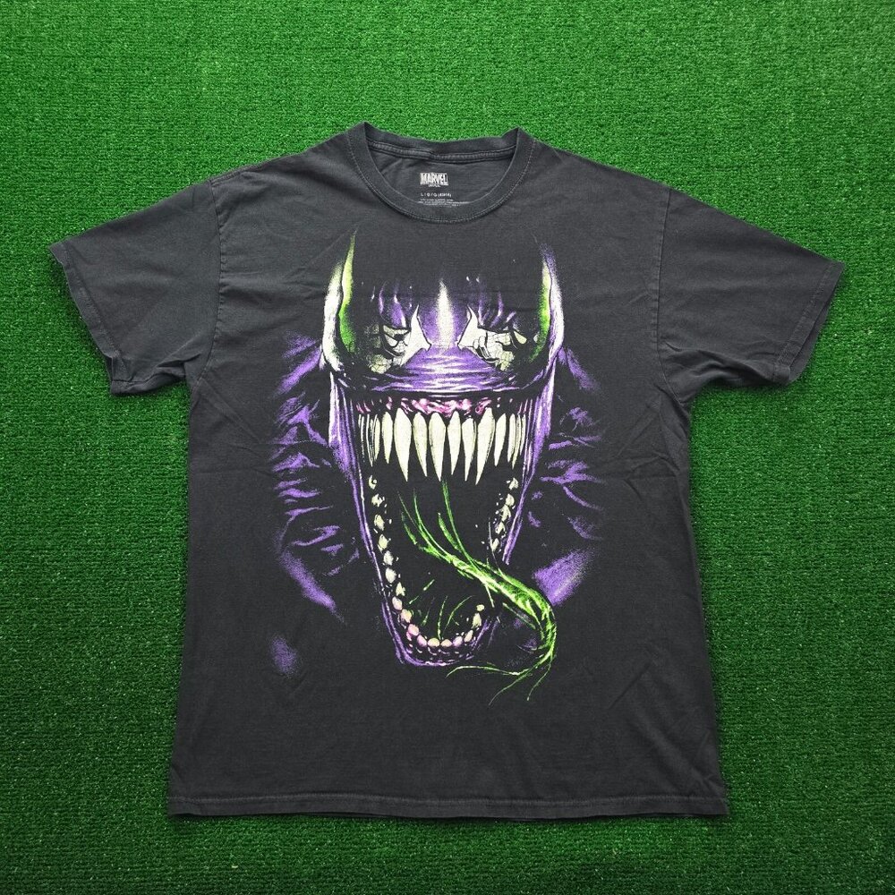 Marvel Tshirt Mens Large Black Short Sleeve Venom Spider-Man Dark Reflection